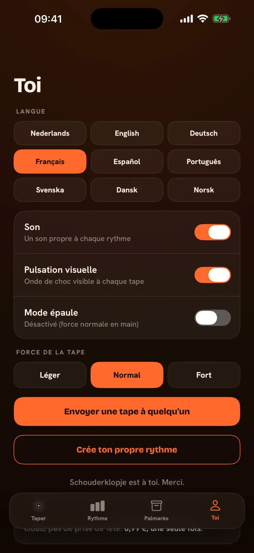 Atta: Tape dans le dos in dark mode